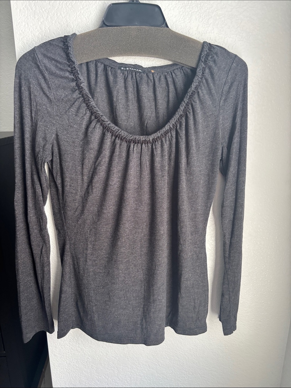 Elie Tahari Charcoal Gray Long-Sleeve Scoop Neck Top